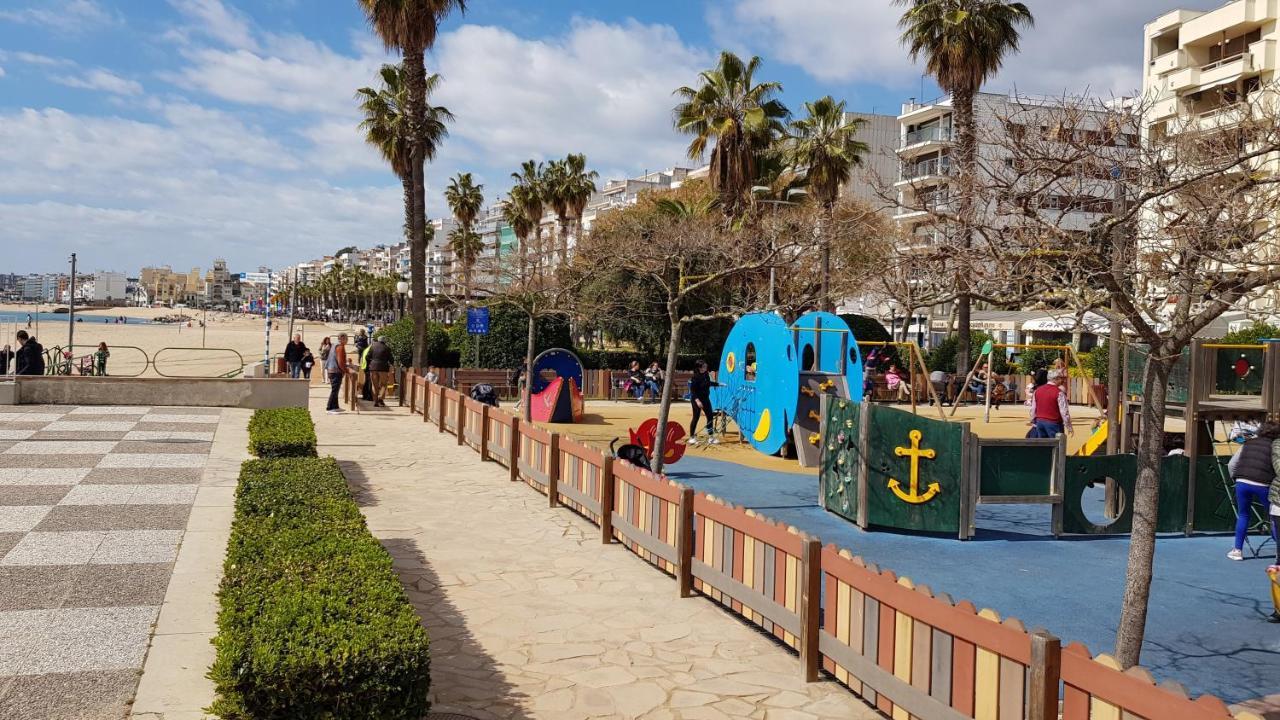 Apartamento Blanes Bagian luar foto