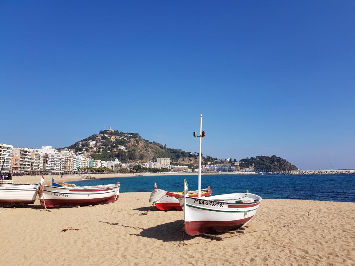 Apartamento Blanes Bagian luar foto